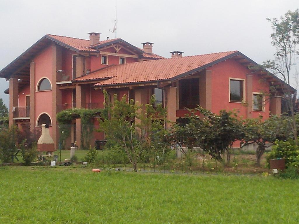 Bed & Breakfast Milu คูเนโอ ภายนอก รูปภาพ